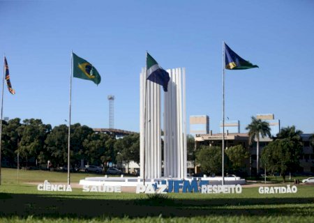 Prazo para inscrição em concurso da UFMS com salário de até R$ 13 mil encerra amanhã