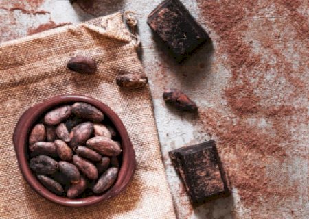 Aprenda sobre as diferenças de cada chocolate e confira opções de receitas saudáveis para a Páscoa