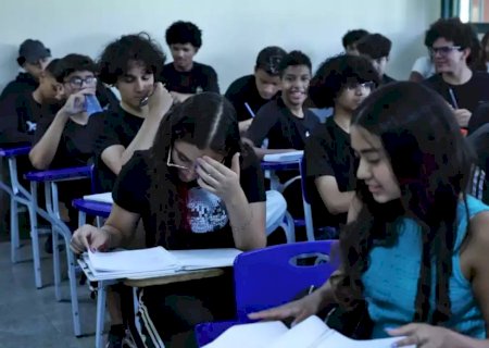 Pé-de-Meia reduz abandono escolar em 55% em dois anos em MS
