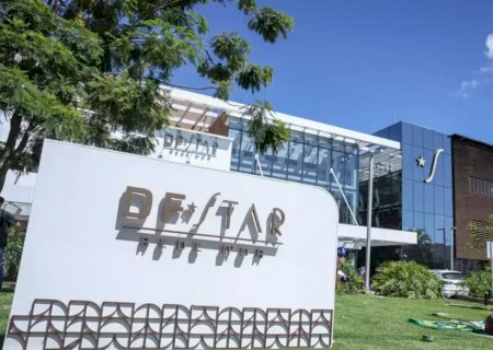 Bolsonaro apresenta boa evolução de cirurgia no ombro