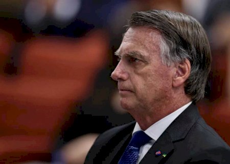 Bolsonaro teve soluços intensos e problemas de pressão nas últimas 48h, dizem médicos ao STF