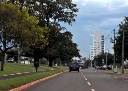 Policial civil bêbado atira em bar na Afonso Pena e é detido pela PM